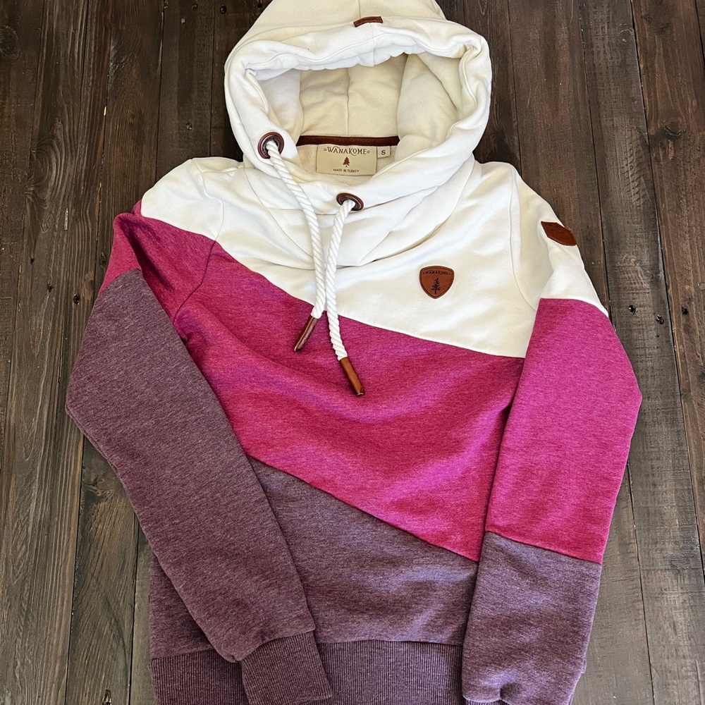 Wanakome Plum/Ivory Hoodie